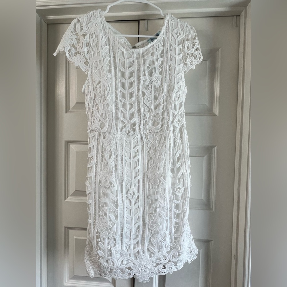 White lace dress